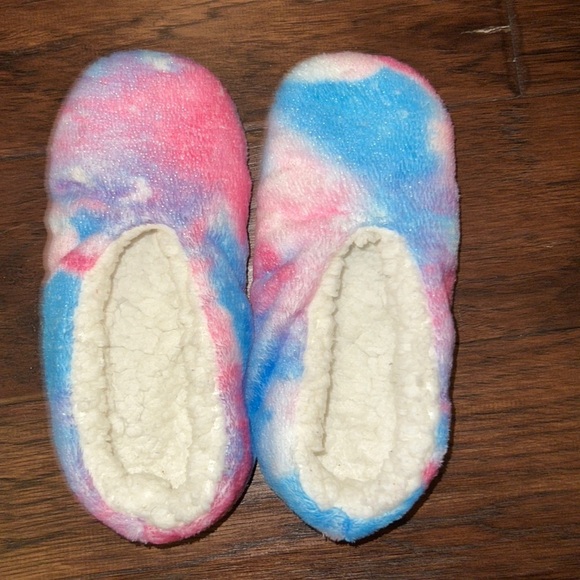 Pink blue & purple cozy slippers girls youth soft comfortable house shoes​​ - Picture 2 of 4